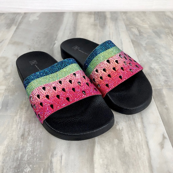 inc international concepts inc women's peymin pool slides
